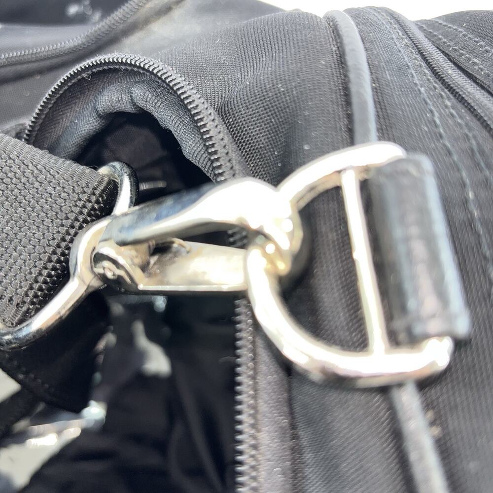 Carry On Travel weekend duffle bag By Chicos Blk W/shoulder Strap - Picture 3 of 11